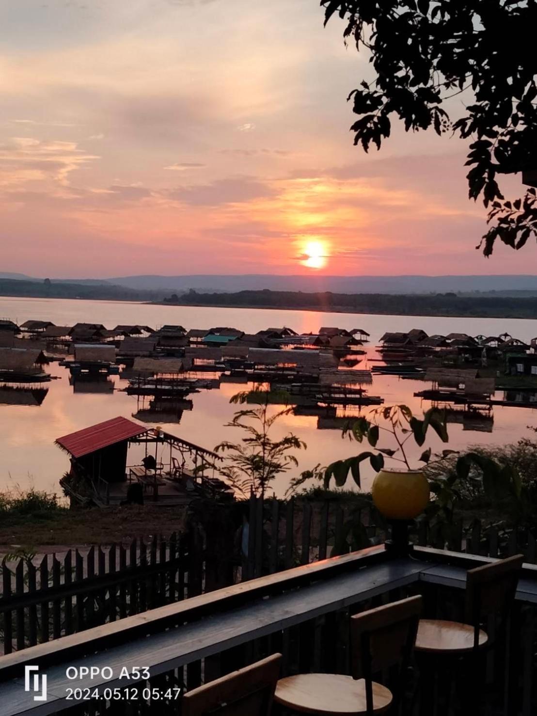 บ้านระเบียงน้ำวังใหญ่ วังสามหมอ อุดรธานี Wang Sam Mo Exterior foto
